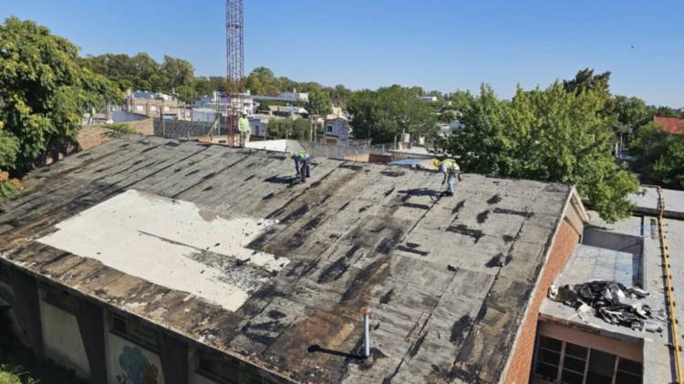 Más de 800 millones de pesos invertidos en las escuelas rosaleñas