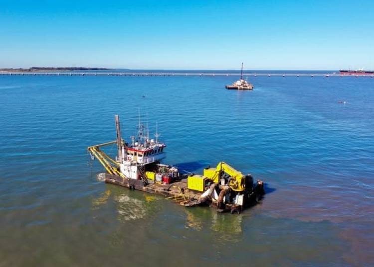 Comenzó la campaña de dragado en Puerto Rosales
