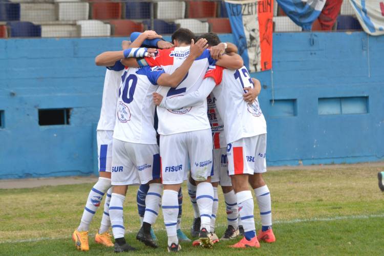 Liga del Sur: Rosario derrotó a Dublin sobre el final y sigue en la lucha por los primeros lugares