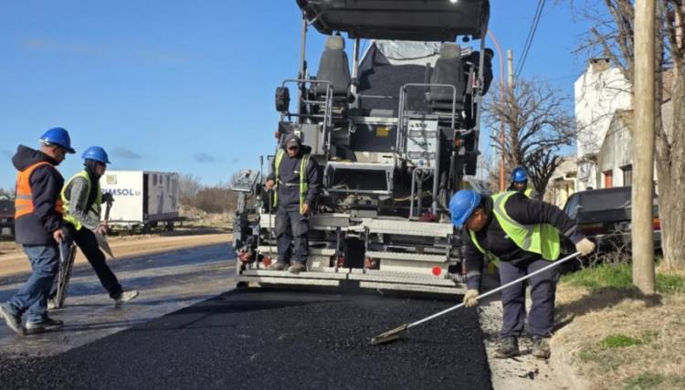 Corte de calle Paso entre Italia y Puerto Madryn por repavimentación