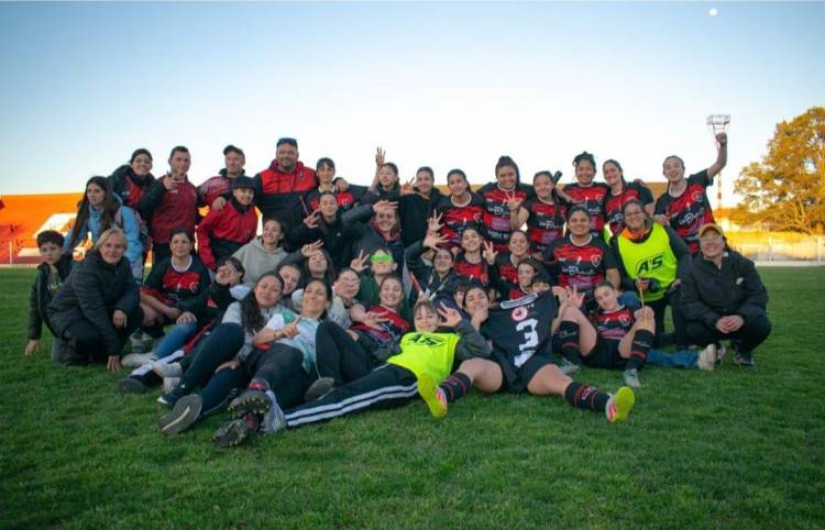 Femenino: El clásico fue para las rojinegras que se aseguraron el tercer puesto