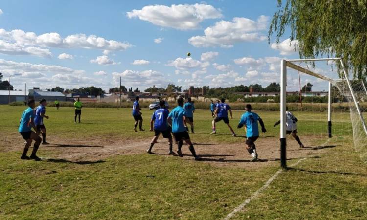 Se juega una nueva del Torneo de la Liga Rosaleña de Fútbol 2025