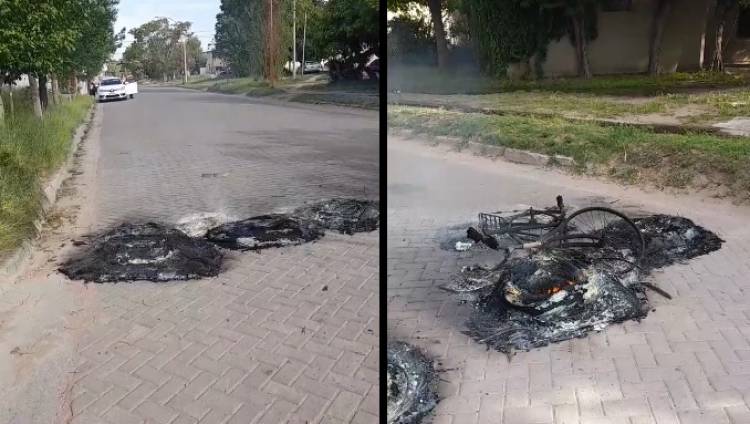 Vecinos cansados de desbordes cloacales, cortaron calle con quema de neumáticos