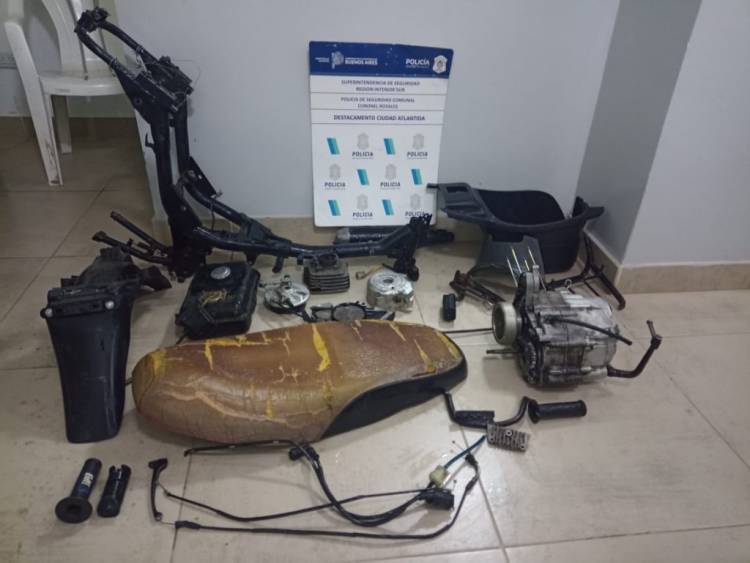 Allanamientos por encubrimiento: dos delincuentes detenidos por circular en motos robadas