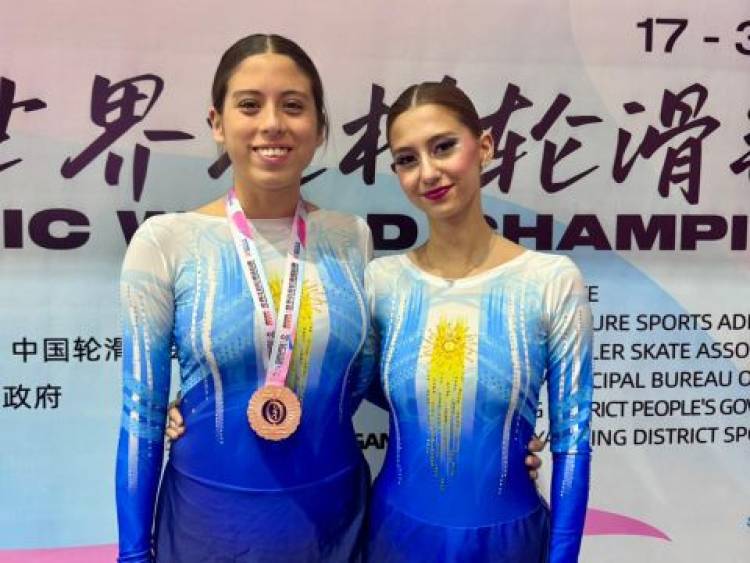 Exitosa participación de dos puntaltenses con Roller Dreams en el Mundial de Patinaje Artístico