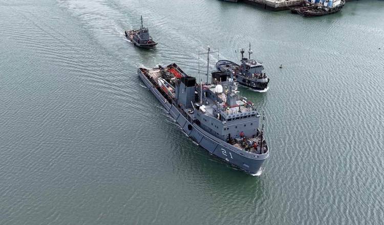 Zarpó el aviso ARA "Puerto Argentino" rumbo a la Patrulla Antártica Naval Combinada