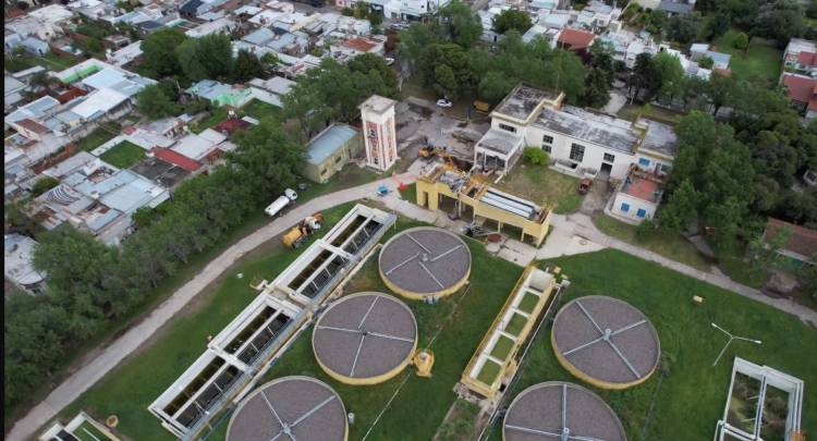 ABSA anunció que finalizaron los trabajos de reparación del colector en la Planta Depuradora