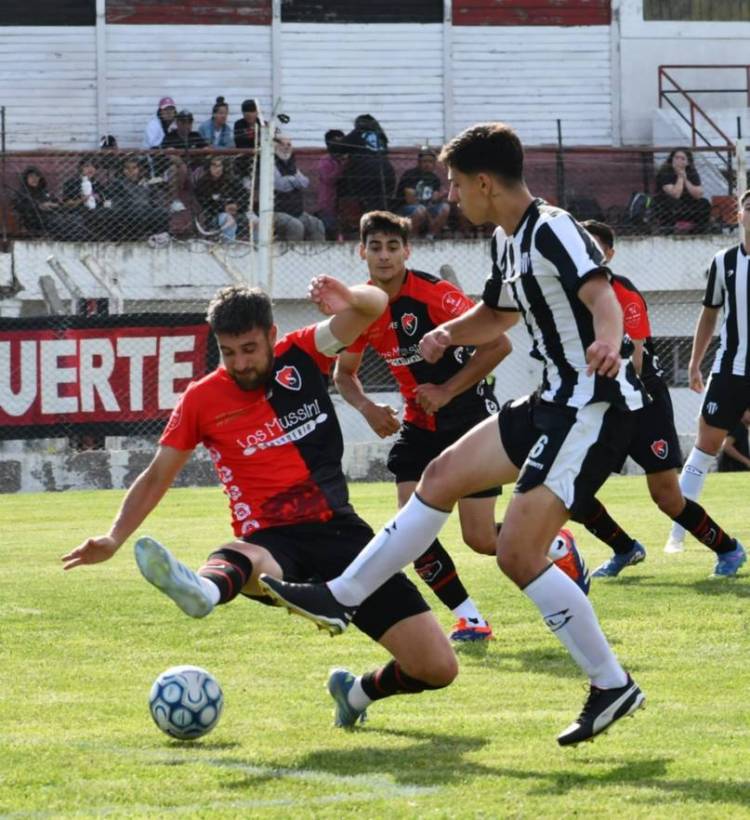 TRFA: Sporting cayó ante Liniers y se despidió del Federal Amateur