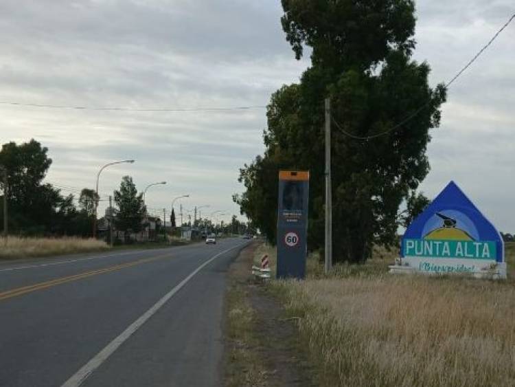 Instalaron dos tótems de control de velocidad en Ruta 229