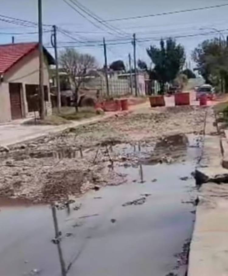 El Municipio reconoció que hay “inconvenientes” con el nivel de napas en la repavimentación de Salta al 400