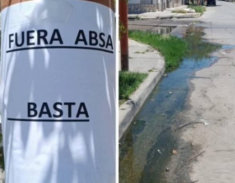 Vecinos cansados de los desbordes cloacales pegaron carteles contra ABSA y el intendente