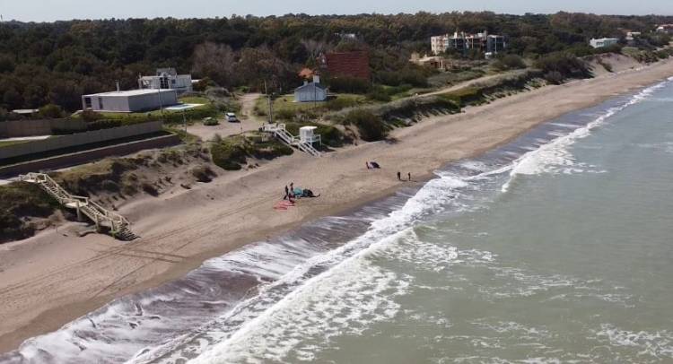 Proponen reordenar el uso de la playa de Pehuen Co