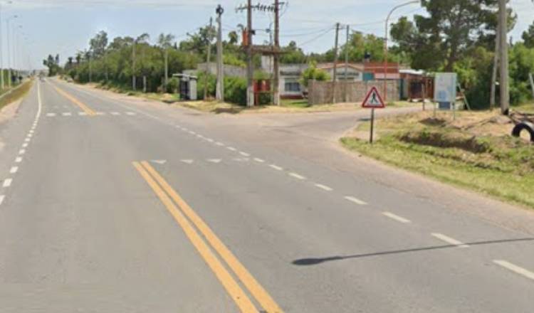 Vecinos de Villa Arias insisten para que la línea 319 entre a la localidad y piden restringir accesos