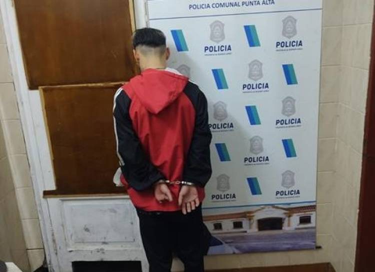 Detuvieron a un hombre que circulaba en una moto con la numeración adulterada