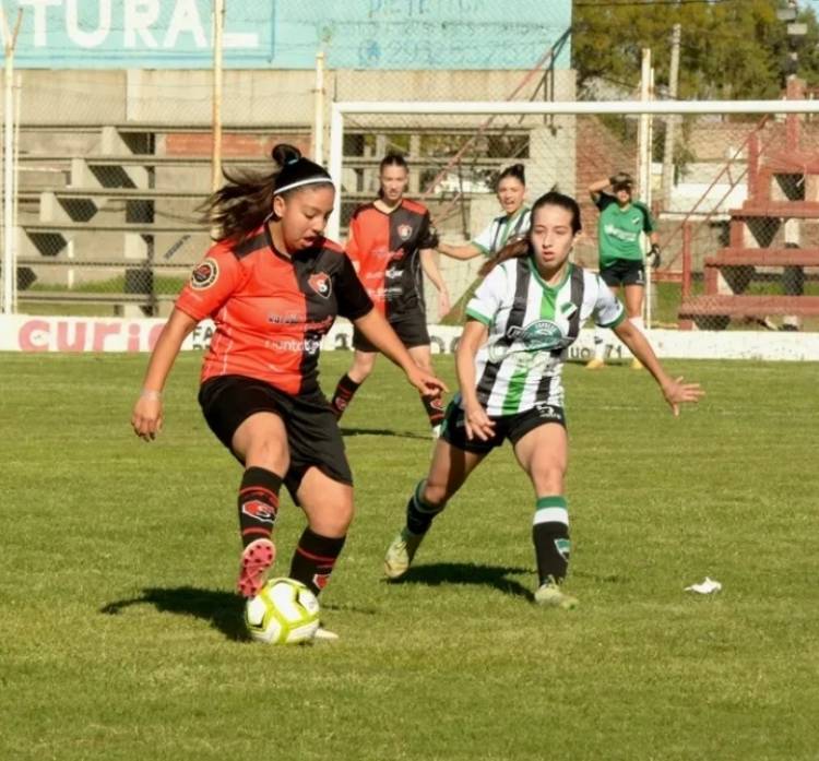 Sporting Femenino logró una importante victoria ante Villa Mitre