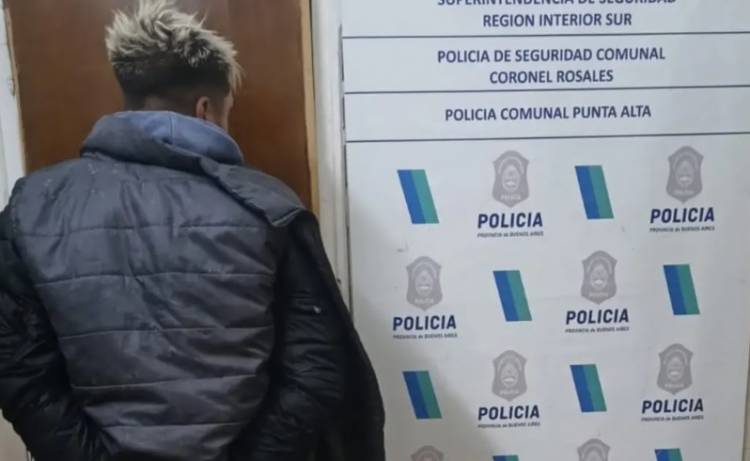 Detuvieron a un hombre tras una persecución y le secuestraron droga y un arma blanca