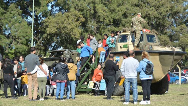 Por el Día de la Armada, habrá una jornada de puertas abiertas en Puerto Belgrano este fin de semana