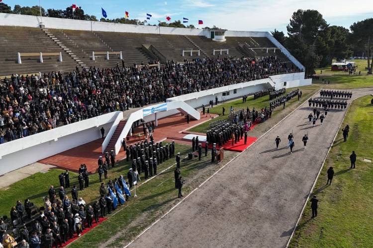 La ceremonia central por el Día de la Armada será en el Estadio de Deportes de Puerto Belgrano
