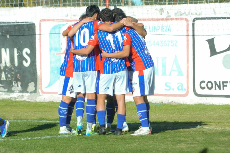 Liga del Sur: Rosario volvió a la victoria y se prende en la zona alta de la tabla