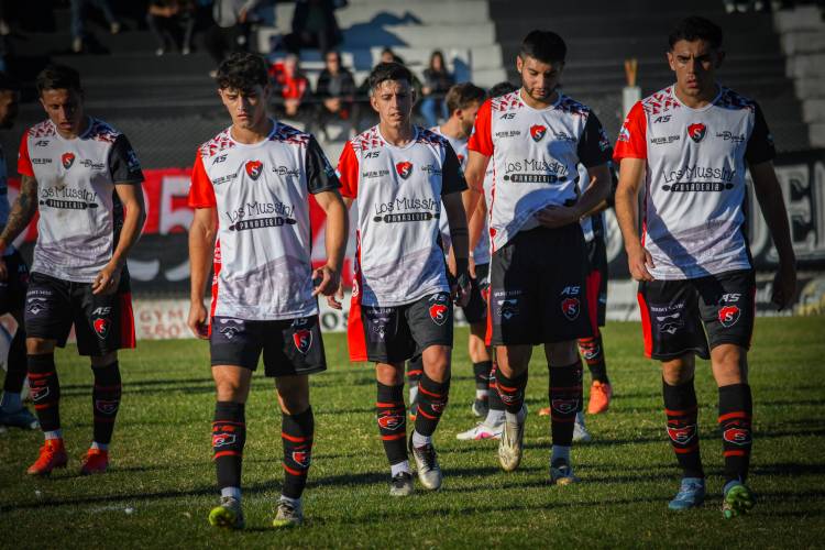 Liga del Sur: Sporting cayó ante Huracán en el debut de su nuevo DT 