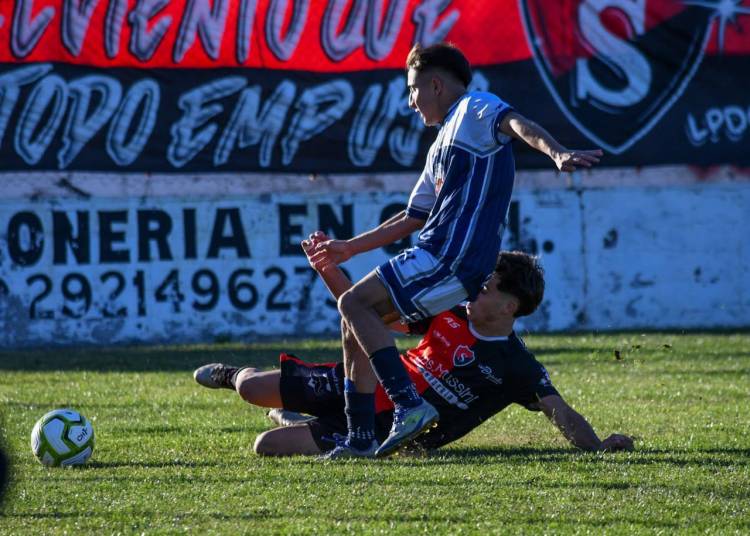 Liga del Sur: Sporting rescató un empate ante Libertad en el Mendizábal