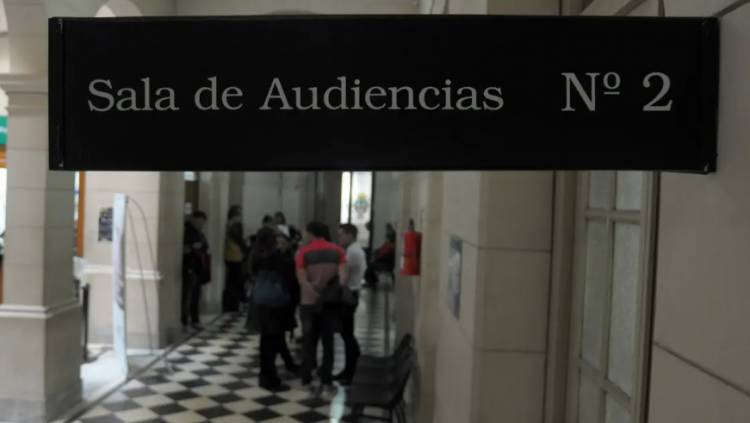 Condenan a 34 años de prisión a un hombre que violó a su hija en Villa Arias