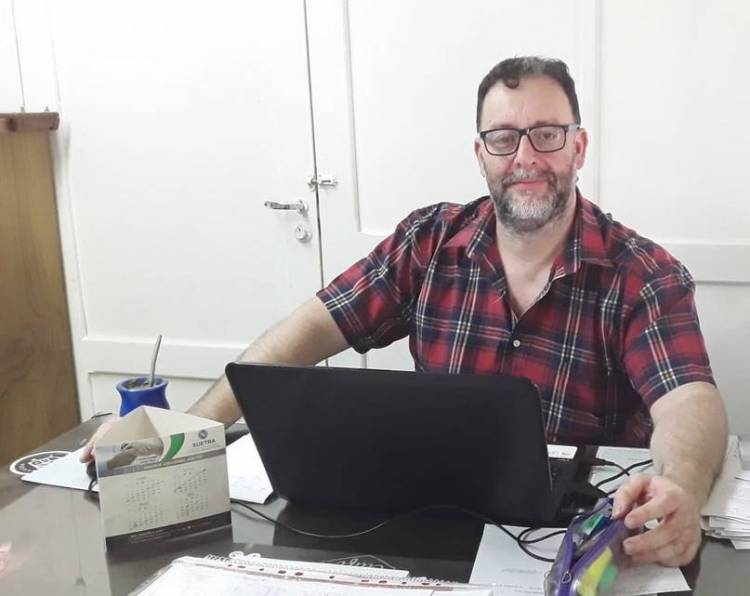 Hernán Beltramo fue oficializado como jefe distrital de Educación en Rosales