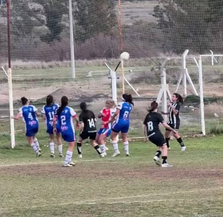 Liga del Sur: Rosario Femenino empató ante Liniers en Bahía