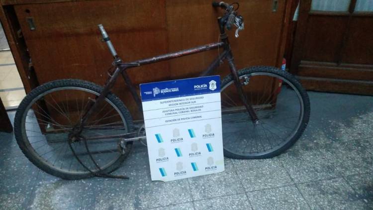 La Policía encontró una bicicleta y buscan a su propietario