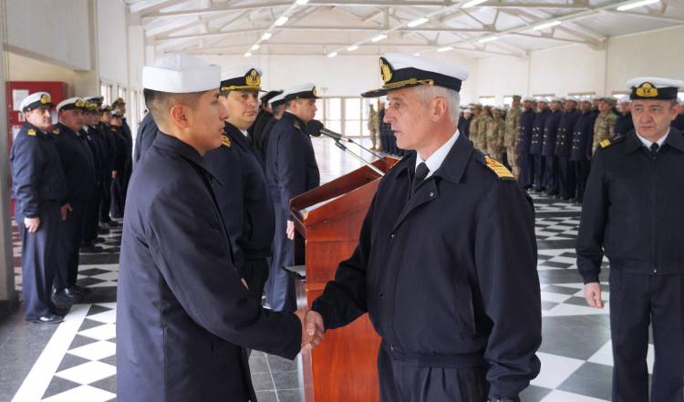 Se conmemoró el 201° aniversario del Estado Plurinacional de Bolivia en la Escuela de Suboficiales