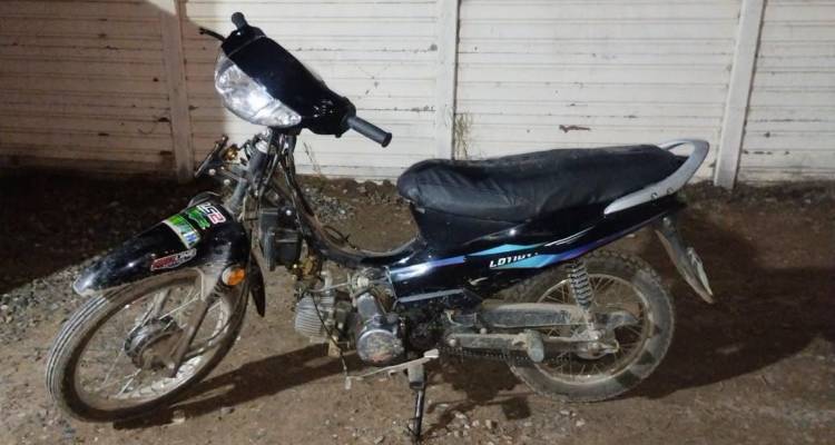 Aprehendieron a un menor por desobediencia e infracción de tránsito