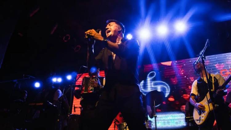Puerto Rosales celebra su aniversario con música, feria y gastronomía