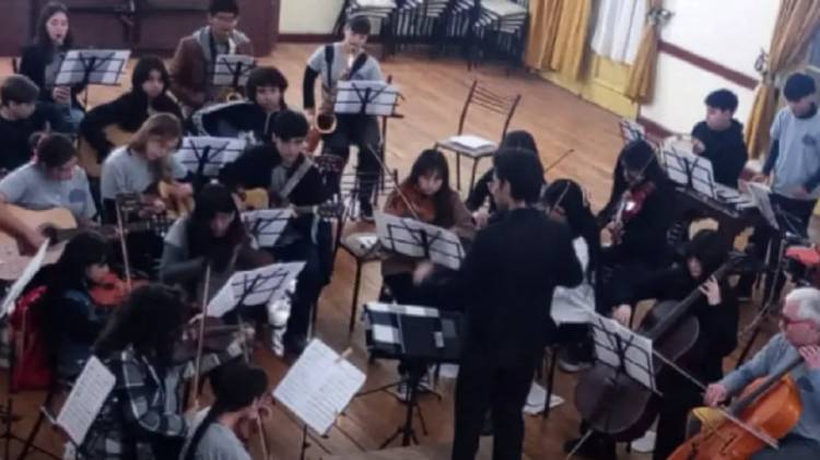 "Rosales en Concierto" reunirá a bandas y orquesta en el Teatro Colón