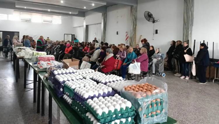 Mendoza: "La situación es crítica. Ya entregamos 256 bolsones a los jubilados"