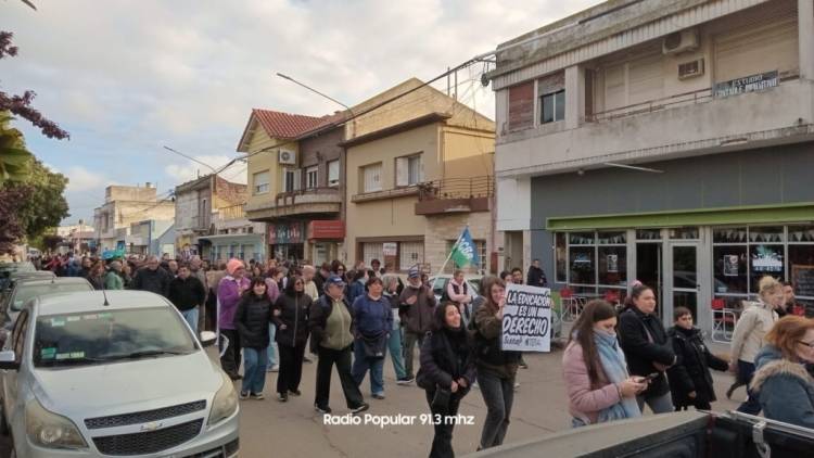 Punta Alta: instituciones y estudiantes se movilizaron en defensa de la educación pública